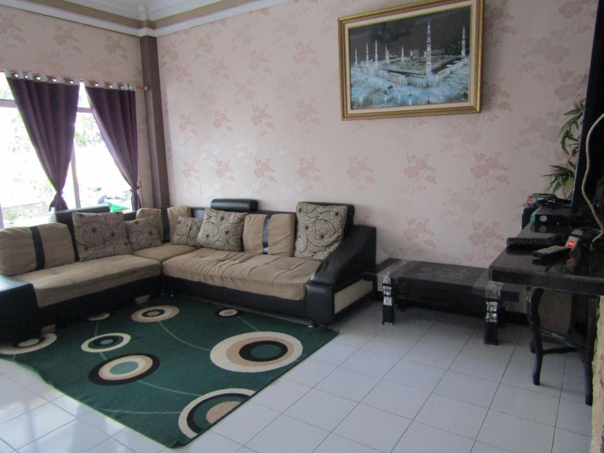 Penginapan Melati Sarangan Luaran gambar